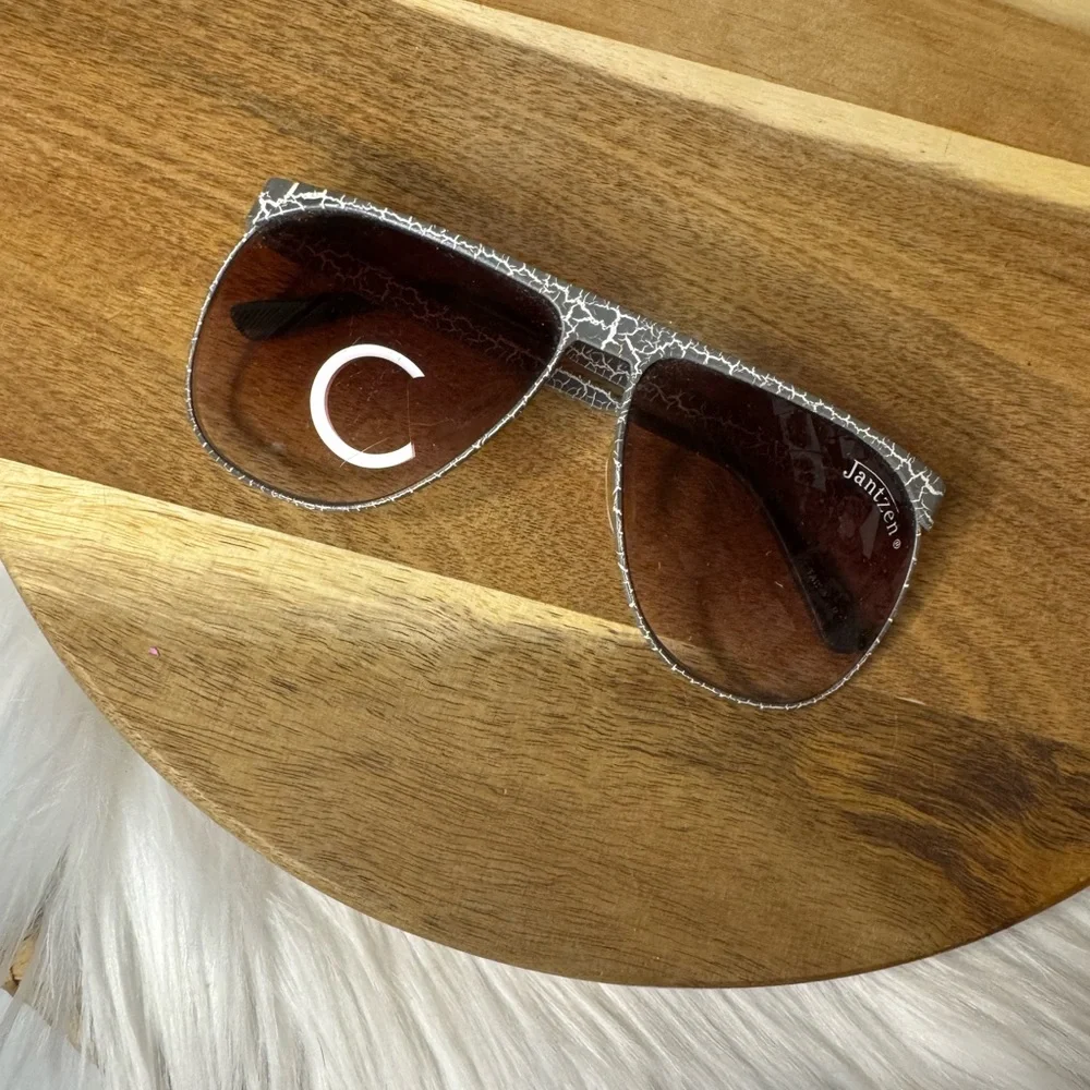 Vintage Jantzen Aviator Sunglasses Gray Crackle Frame Brown Lens Retro Unisex